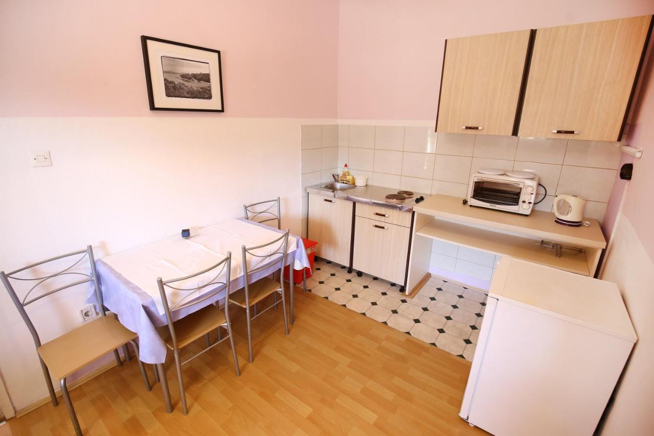 Apartmani Buca บีโอกราดนาโมรู ภายนอก รูปภาพ