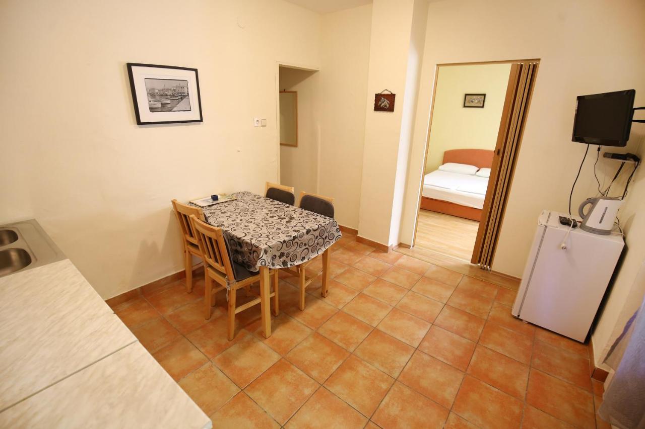 Apartmani Buca บีโอกราดนาโมรู ภายนอก รูปภาพ
